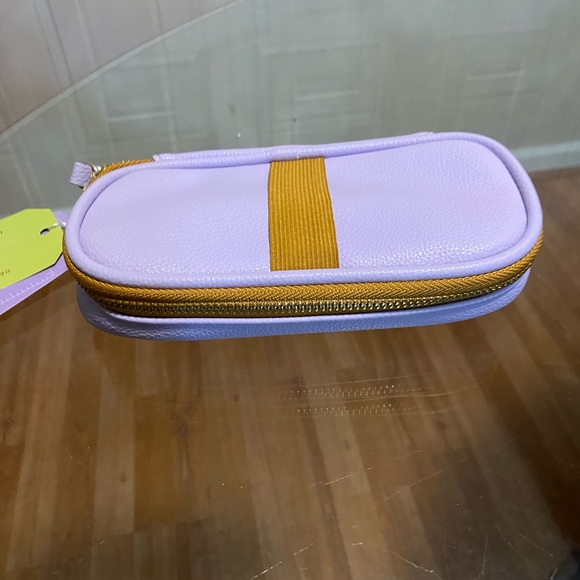 Essentials rulers, scissors, Staples, tape, binder clips, page flags Ruler - Picture 3 of 7